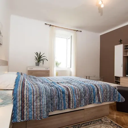 With Wifi - 15844 Rijeka